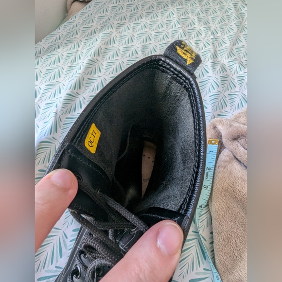 Combat Boots- Dr. Martens 1460 Originals- Unisex 8W-7M. Slip-Resistant - Picture 17 of 17